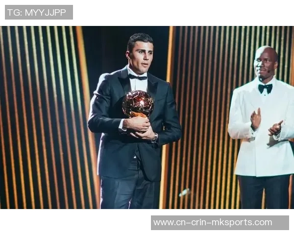 比利亚:亚马尔是一名绝无仅有的球员,很多年才会呈现一个 比利亚:亚马尔是一名绝无仅有的球员,很多年才会呈现一个